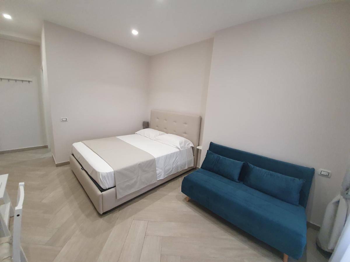 Dimora Costantino Bed & Breakfast Napoli Eksteriør bilde