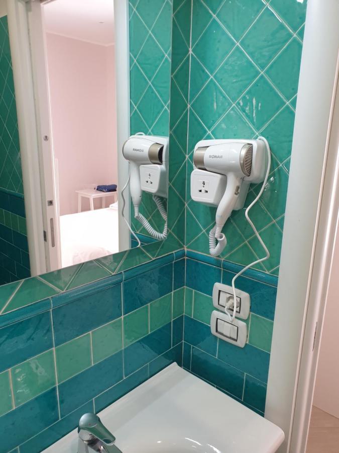 Dimora Costantino Bed & Breakfast Napoli Eksteriør bilde