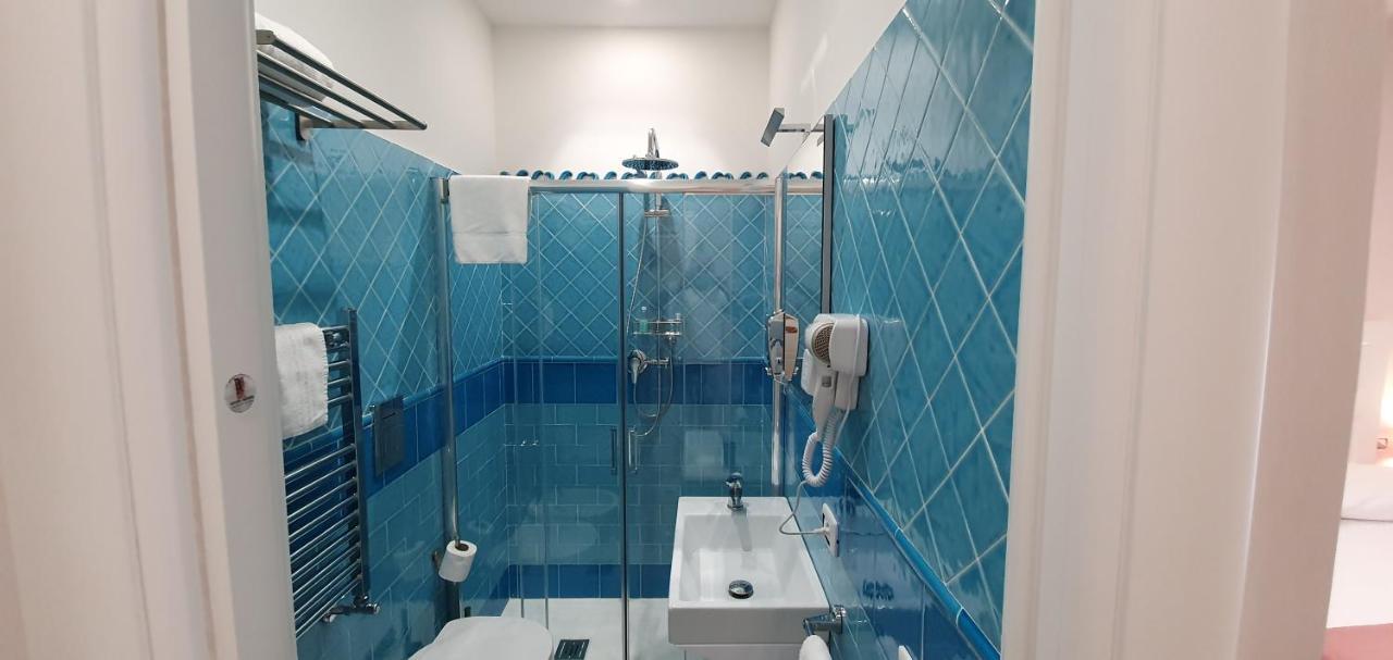 Dimora Costantino Bed & Breakfast Napoli Eksteriør bilde