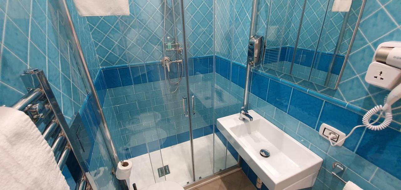 Dimora Costantino Bed & Breakfast Napoli Eksteriør bilde