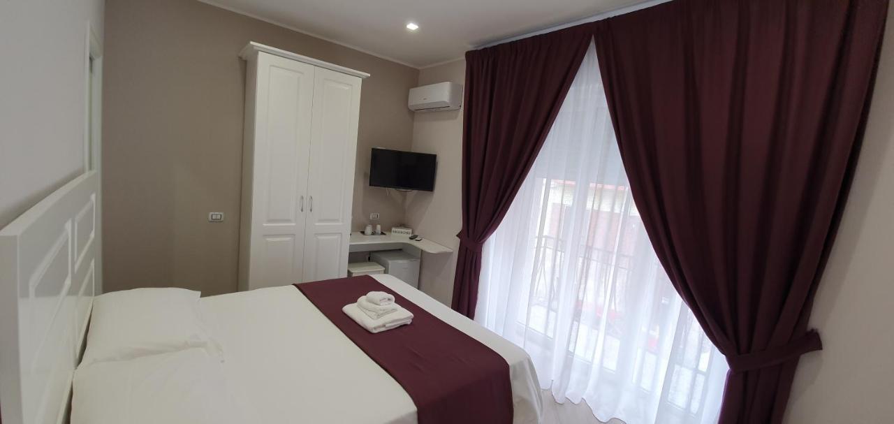 Dimora Costantino Bed & Breakfast Napoli Eksteriør bilde