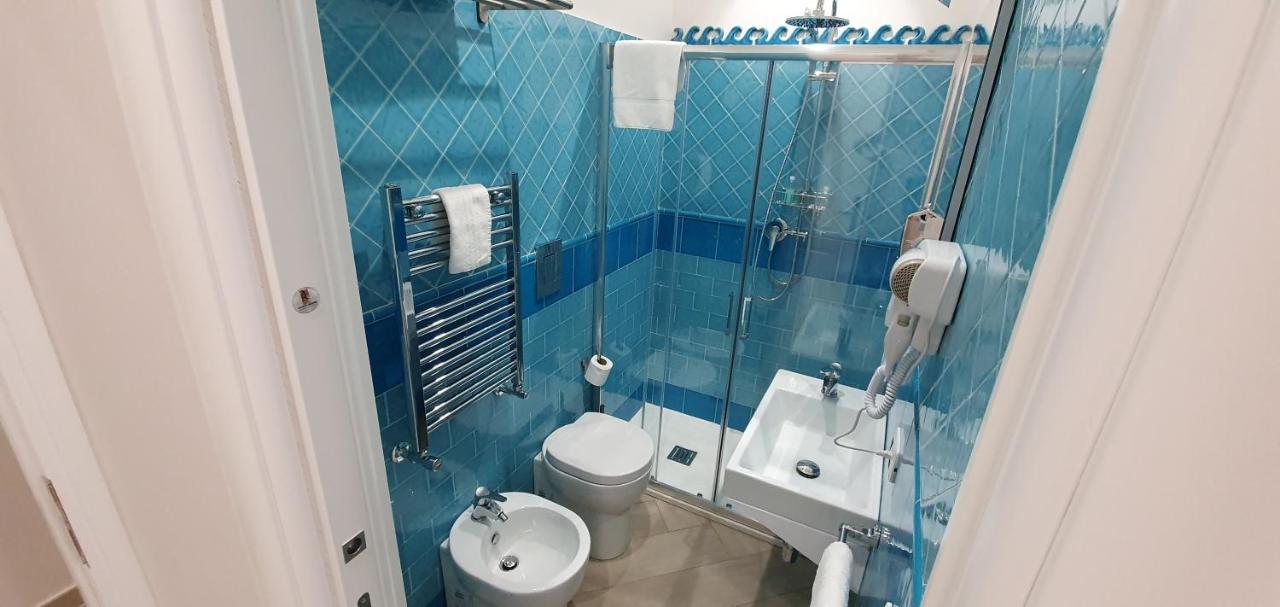 Dimora Costantino Bed & Breakfast Napoli Eksteriør bilde