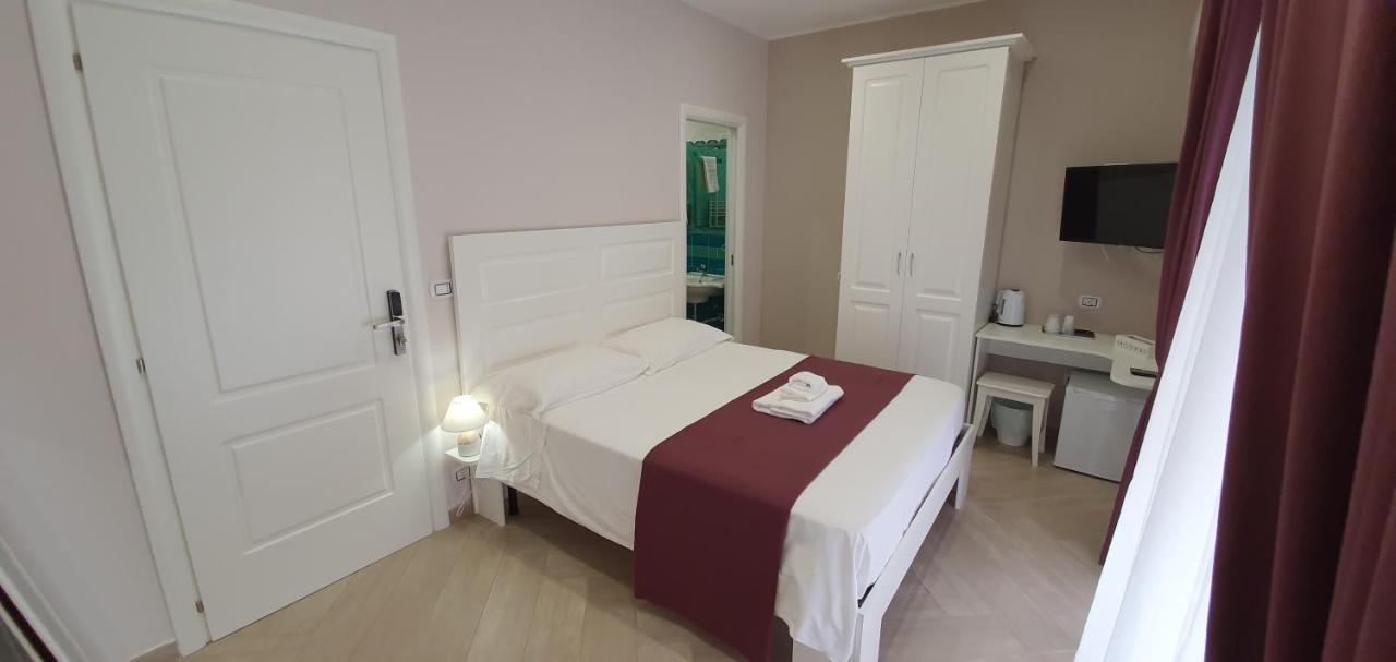 Dimora Costantino Bed & Breakfast Napoli Eksteriør bilde