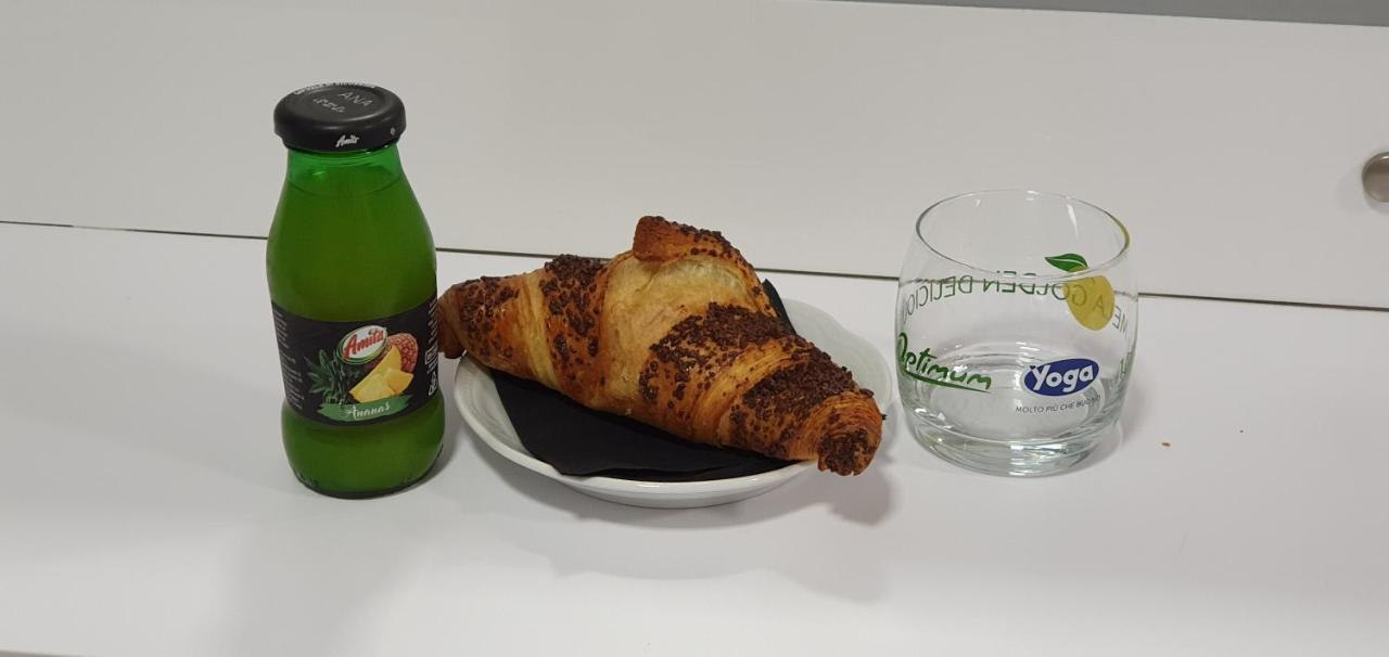 Dimora Costantino Bed & Breakfast Napoli Eksteriør bilde