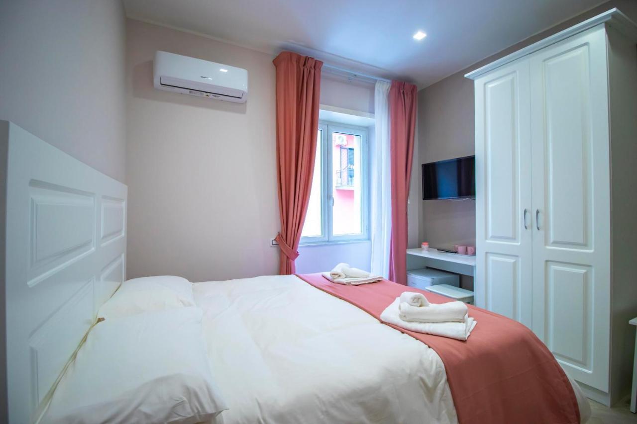 Dimora Costantino Bed & Breakfast Napoli Eksteriør bilde