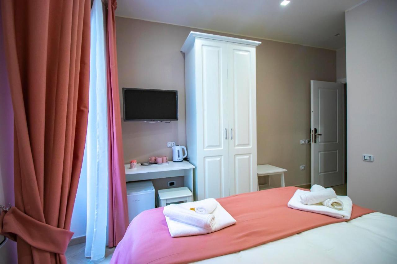 Dimora Costantino Bed & Breakfast Napoli Eksteriør bilde