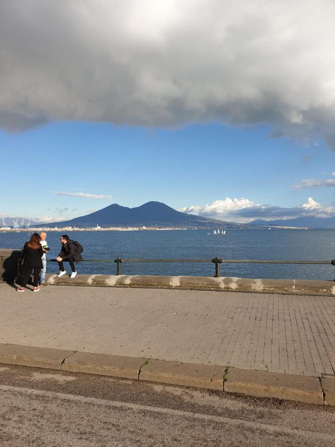 Dimora Costantino Bed & Breakfast Napoli Eksteriør bilde